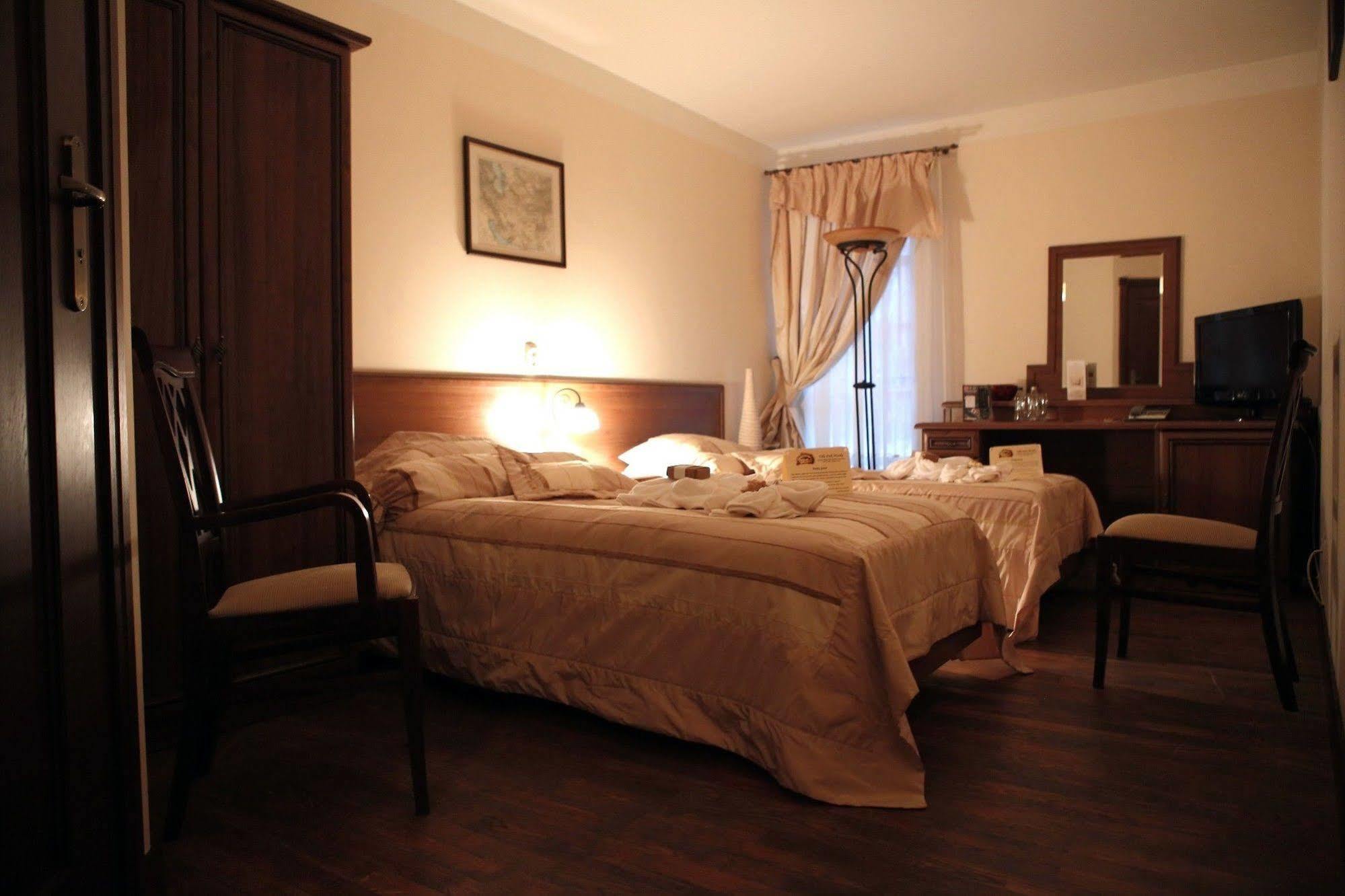 Villa Toscana Warszawa المظهر الخارجي الصورة